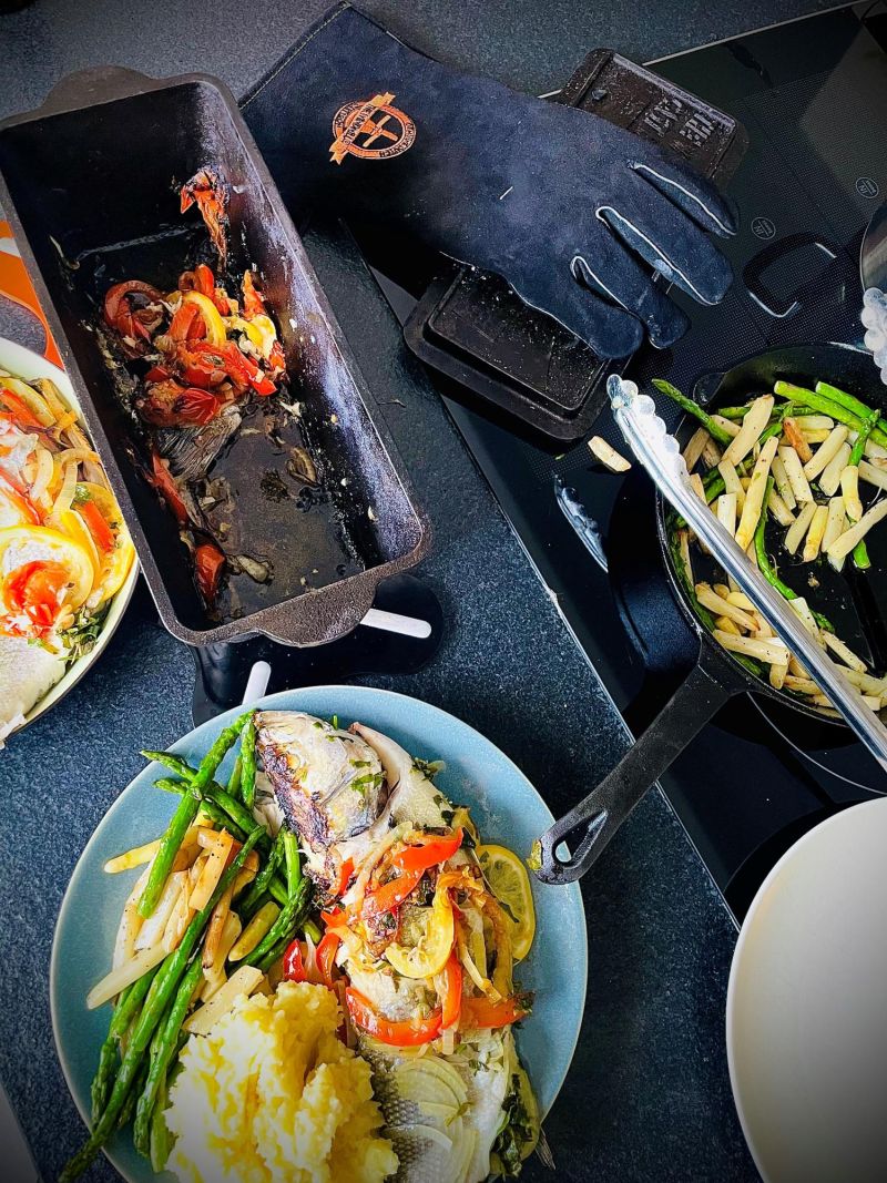 Brot-Dutch-Oven aus Gusseisen | Rechteckig & pre-seasoned