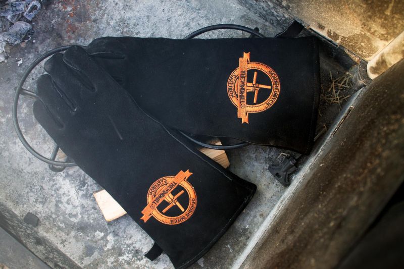 Grillhandschuhe aus Leder | Hitzeschutz für Grill & Dutch Oven