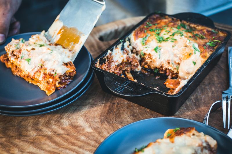 Gusseisen-Auflaufform | Kompakte Backform für Grill & Ofen