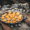 Gusseisen-Poffertjes-Pfanne | 19 Mulden für Grill & Feuer