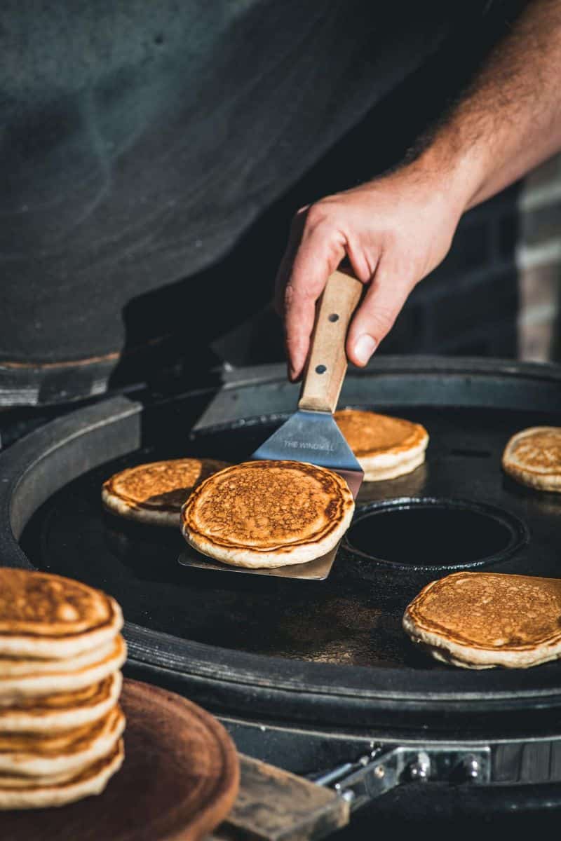 Grillspachtel aus Edelstahl | Burger & Grillgut sicher wenden