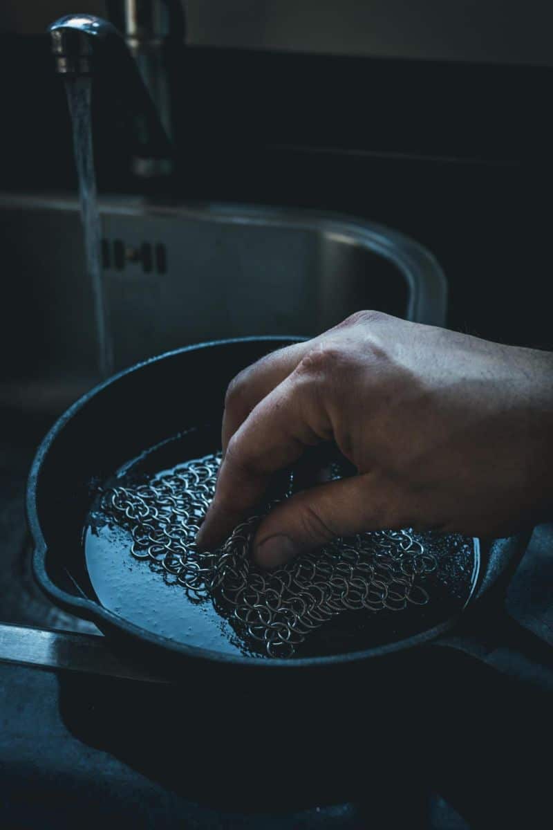 Reinigungsschwamm Chain Mail | Gusseisen schonend reinigen