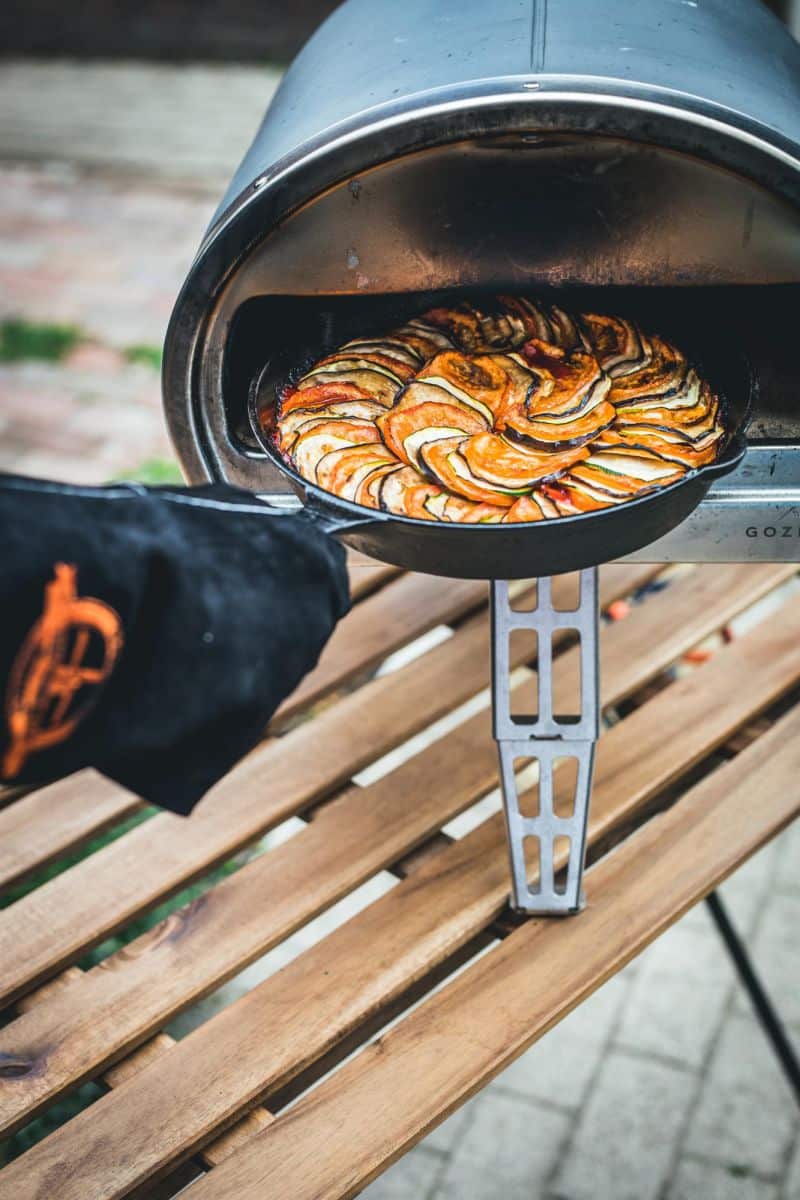 Gusseisenpfanne mit Stielgriff | S–XL für Grill, Herd & Ofen